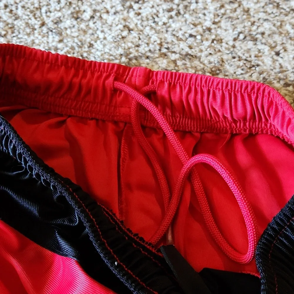 Amazon - Picture 3 of 4